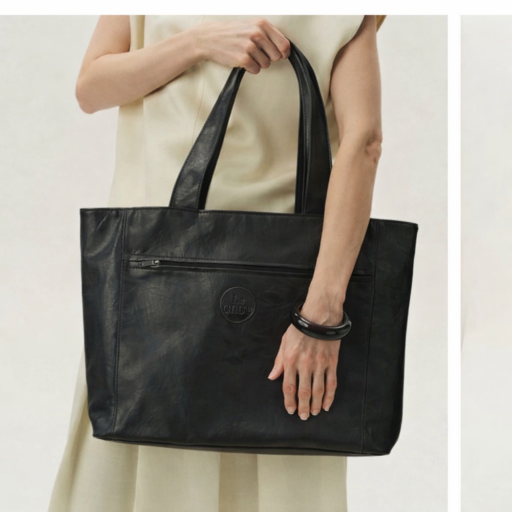 Le Club Black Faux Leather Tote Bag Oversized Thick Strap Nearly New